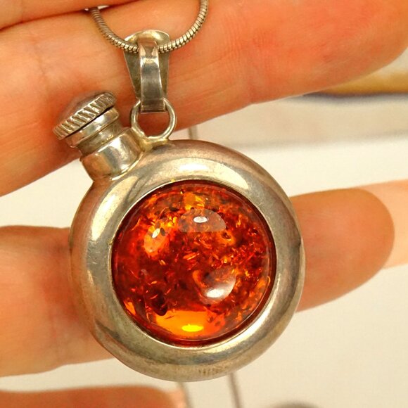 Rare PERFUME BOTTLE PENDANT With 23" Chain, Amber Set In 925 Silver, Rare Gift - Picture 1 of 11